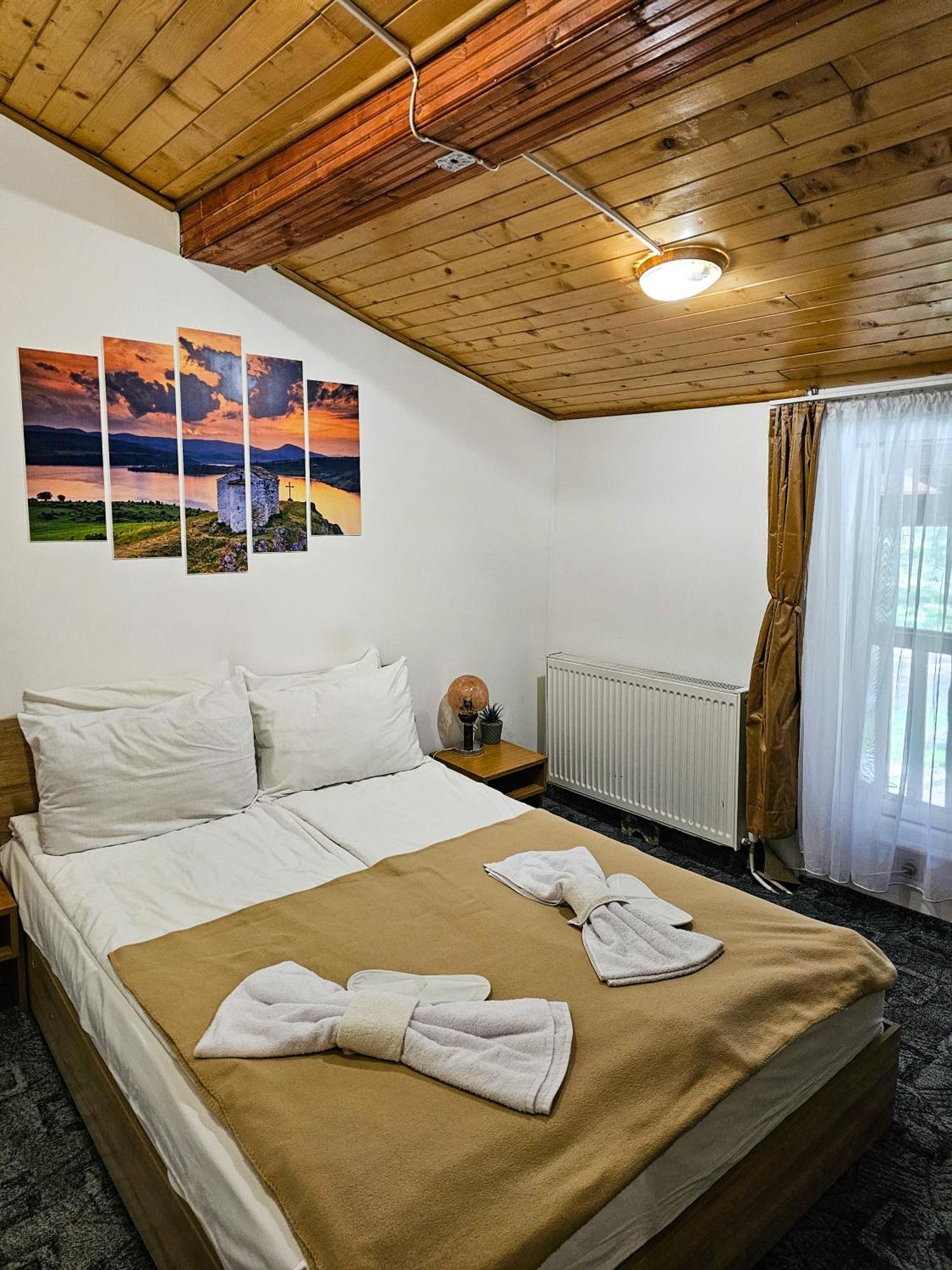 Guest Rooms- Klepalski House โบโรเวทส์ ภายนอก รูปภาพ