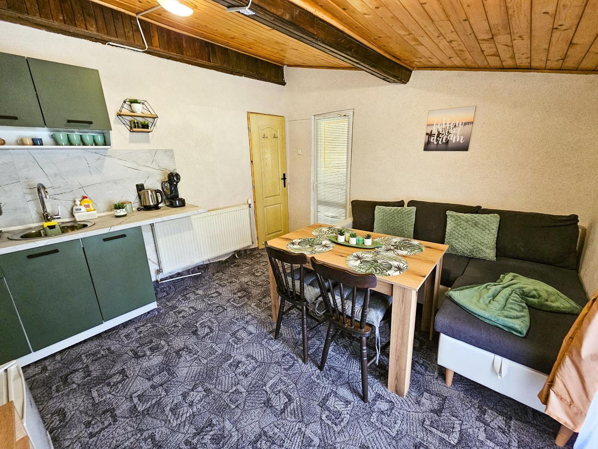 Guest Rooms- Klepalski House โบโรเวทส์ ภายนอก รูปภาพ